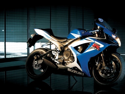 Suzuki GSX R750