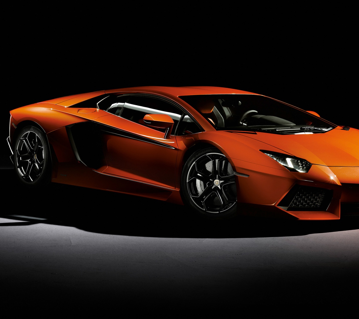  Lamborghini Aventador