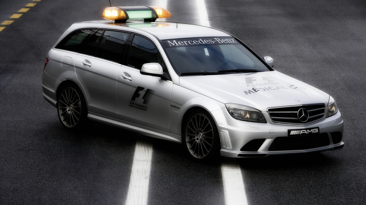 2009 Mercedes Benz F1 Medical Car 3