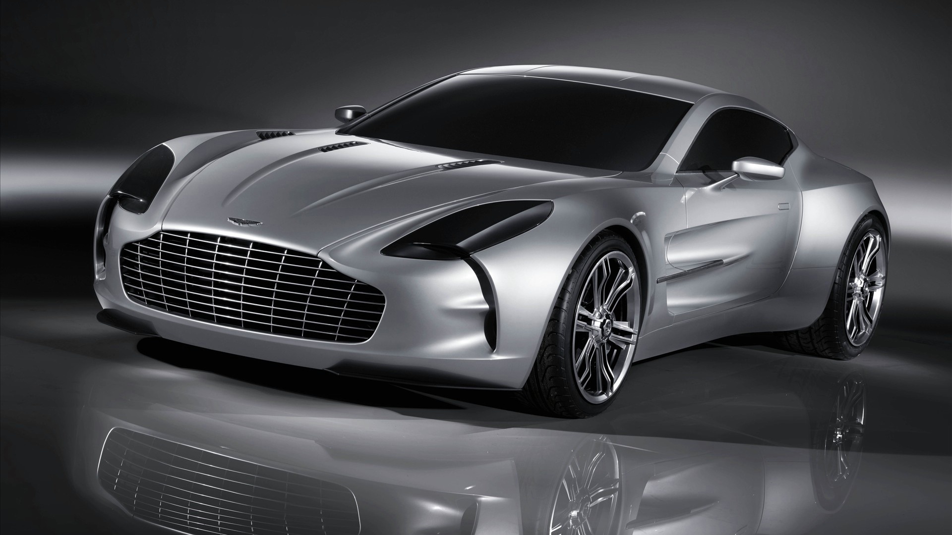 2010 Aston Martin One 77 4