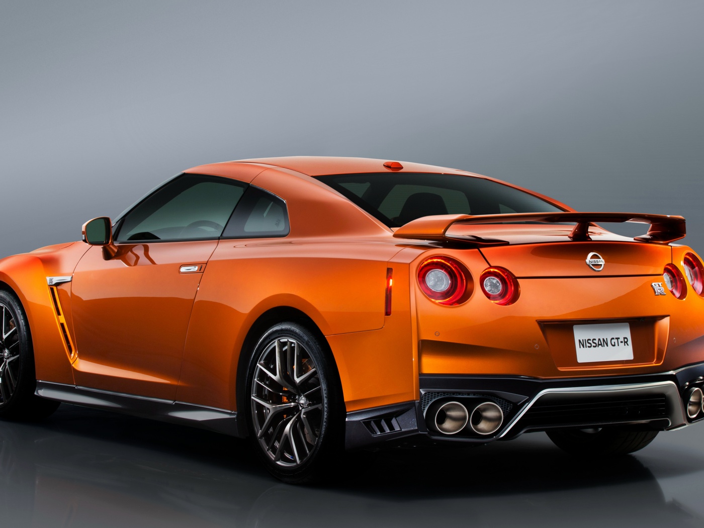 2017 Nissan GT-R