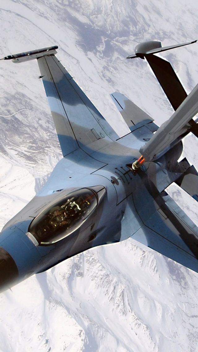 Air Refueling Of Fighter Aircraft