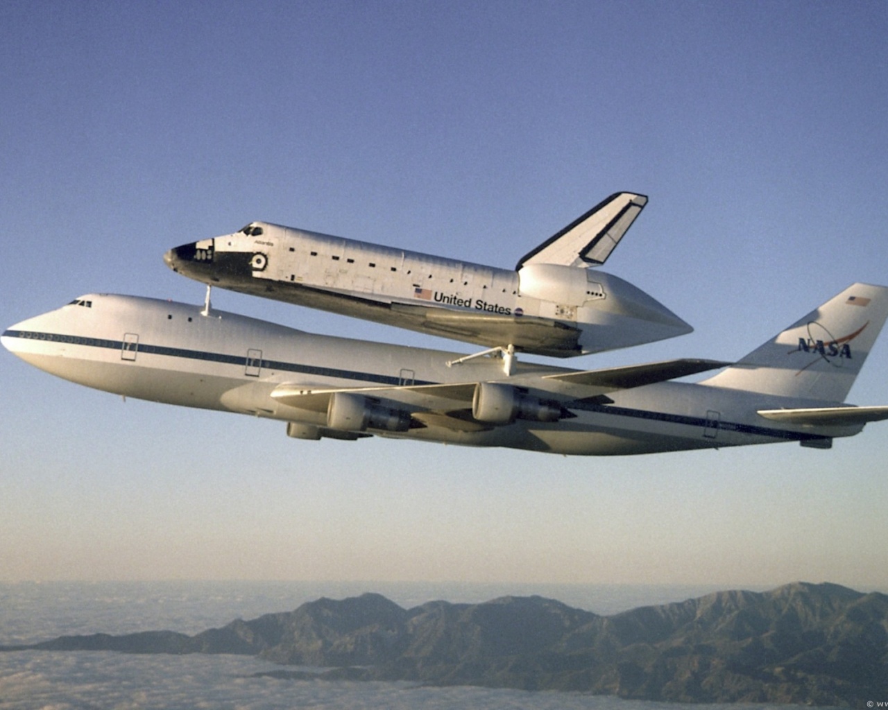 Aircraft Atlantis Carrier Shuttle Savers Screen