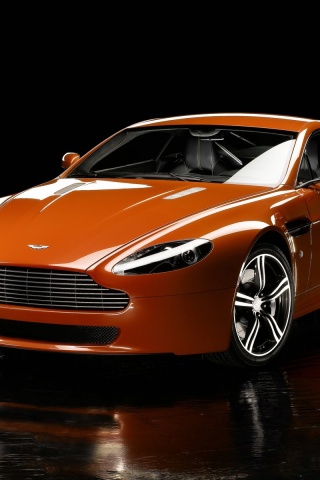 Aston Martin V8 Vantage N400 4