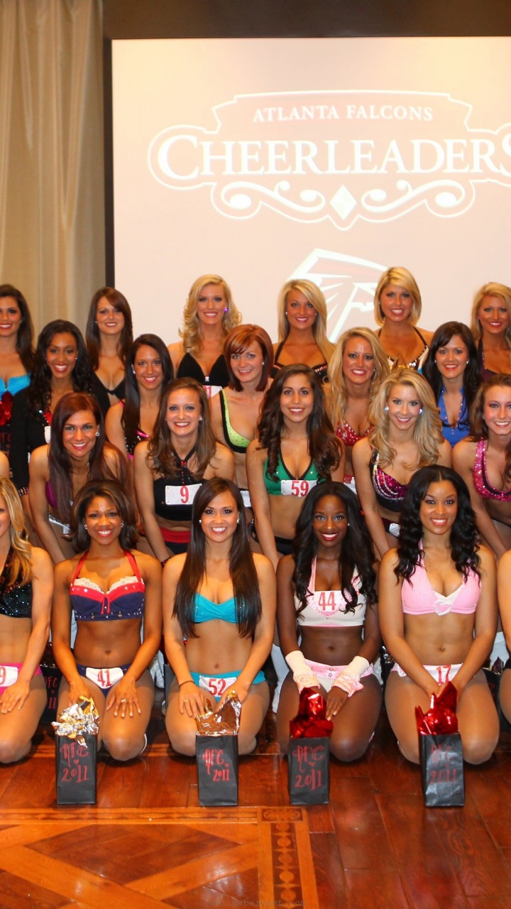 Atlanta Falcons American Football Team Cheerleaders Team