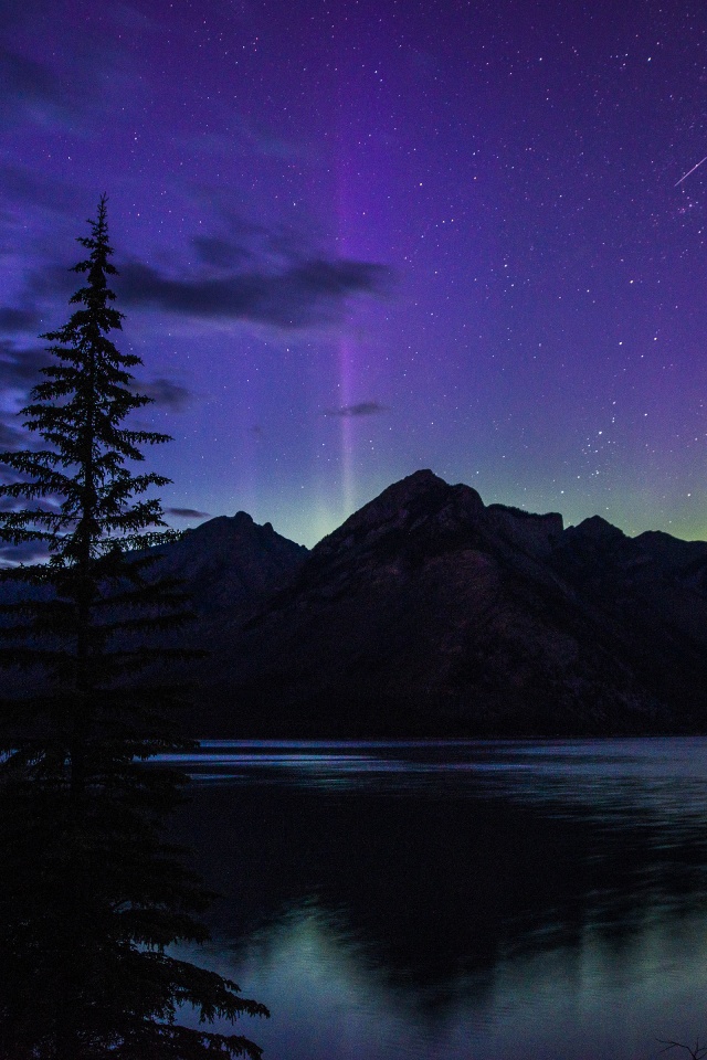 Aurora Light Over Banff Park-Canada