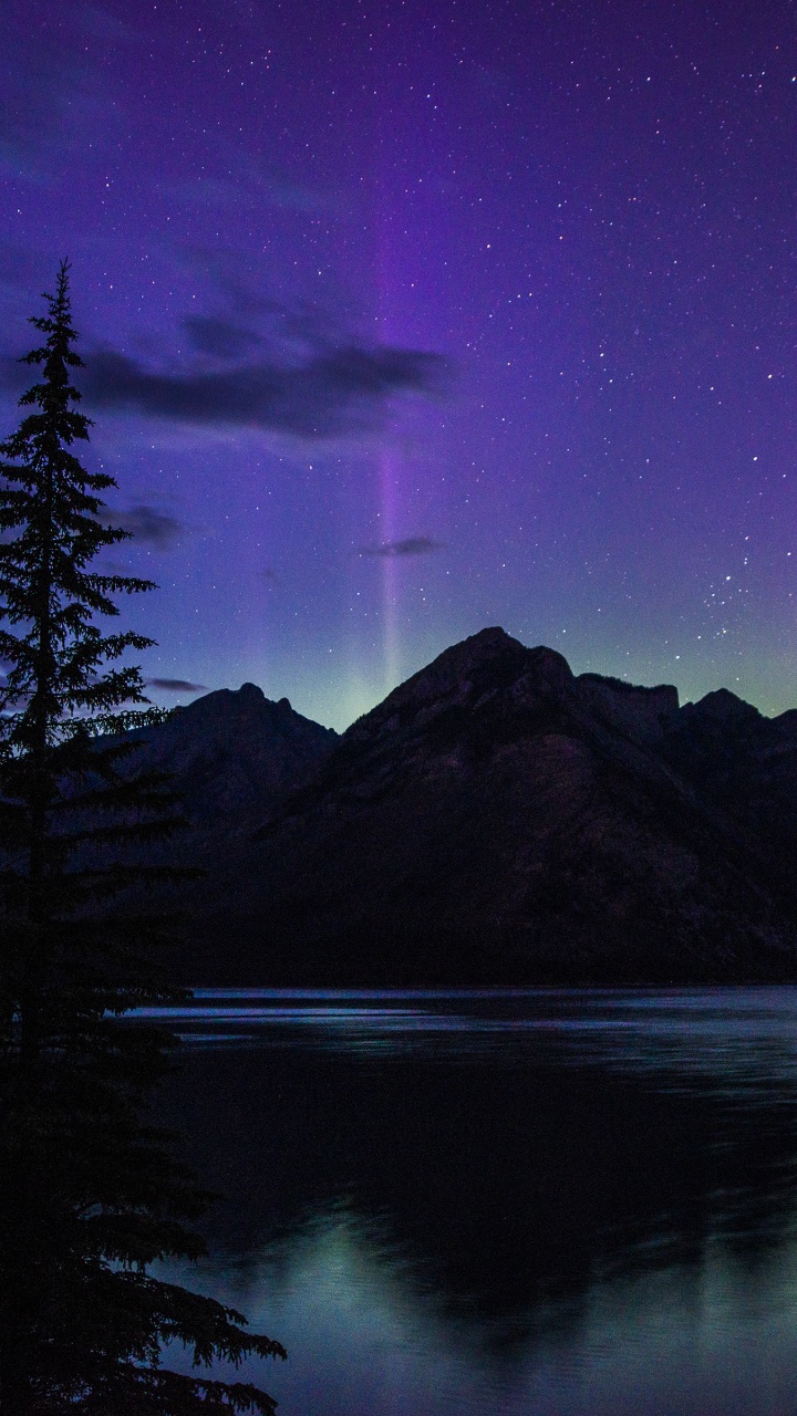 Aurora Light Over Banff Park-Canada