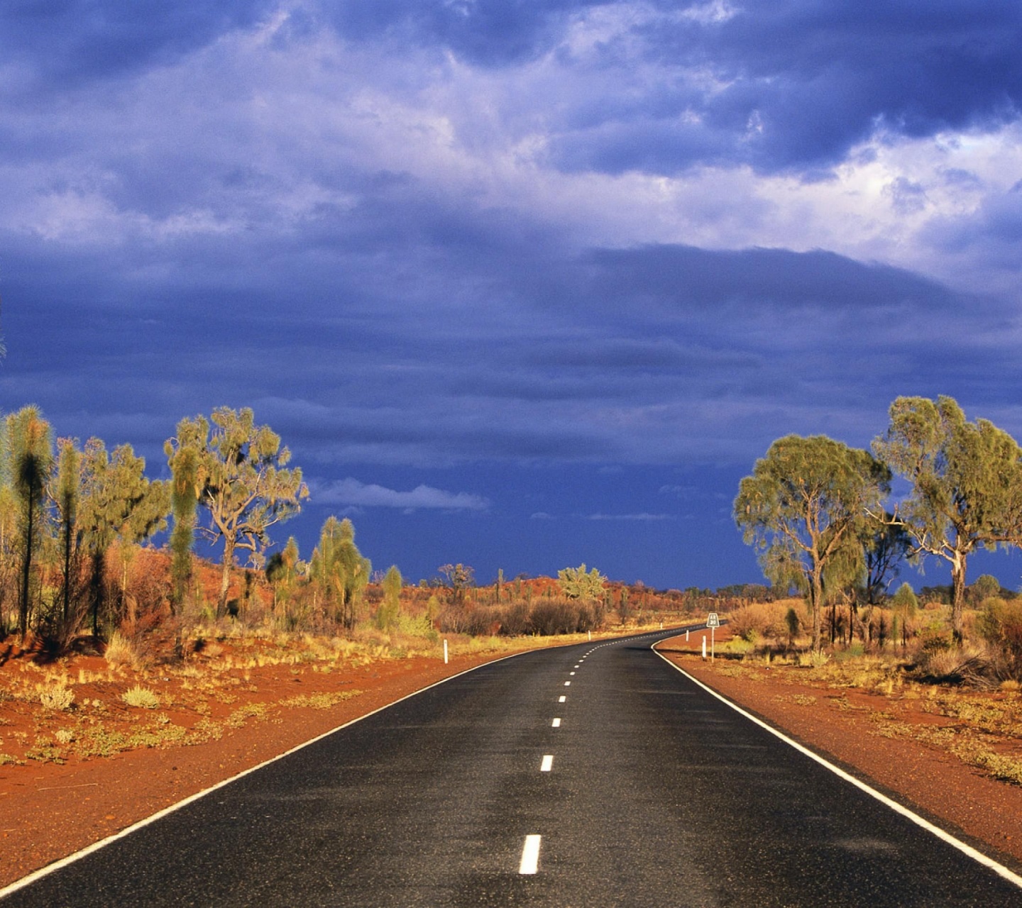 Beautiful Scenery La Lasseter Highway State Route Australia World