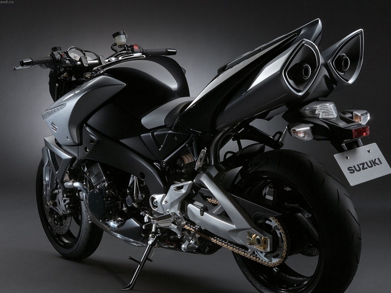 Black Silver Suzuki Moto Motorbikes