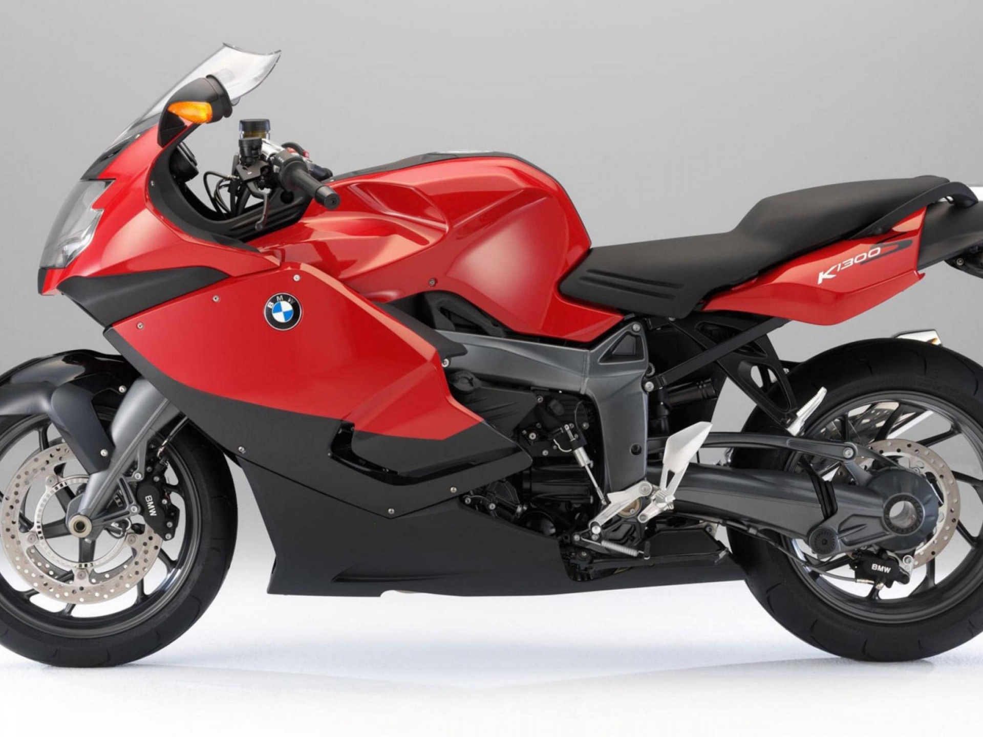 BMW K1300S Superbike