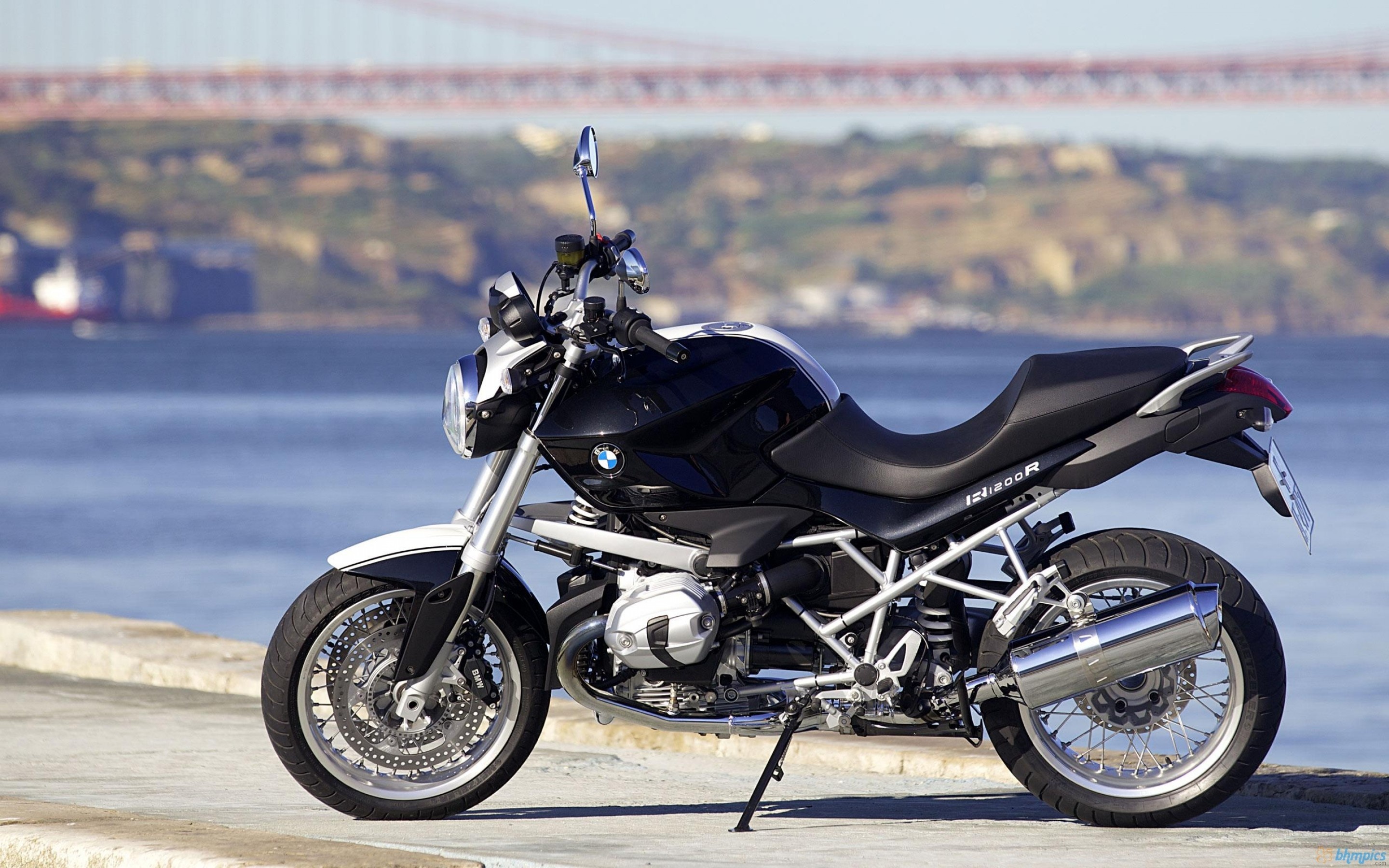 BMW R1200R