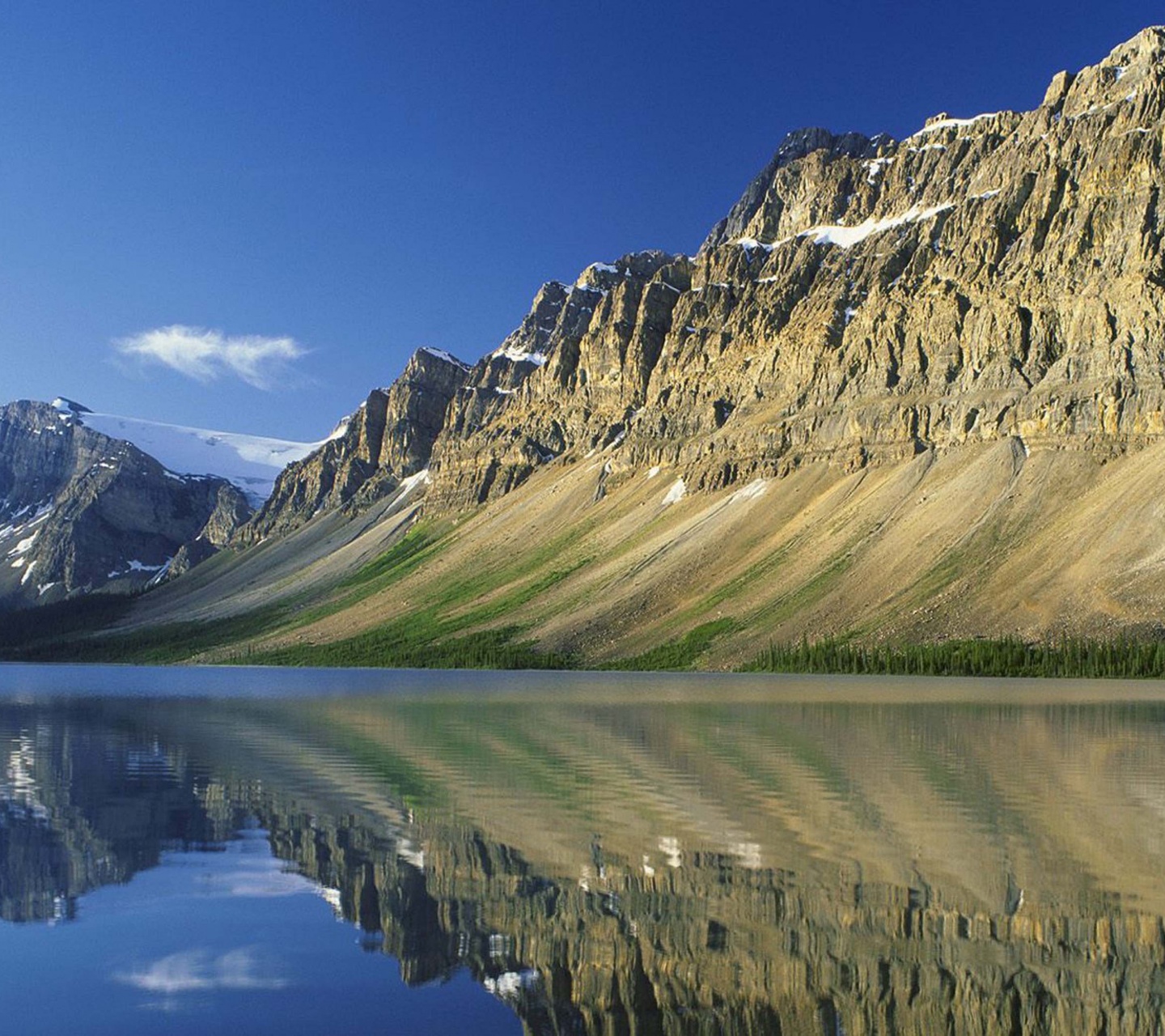 Bow Lake Rockies Canada