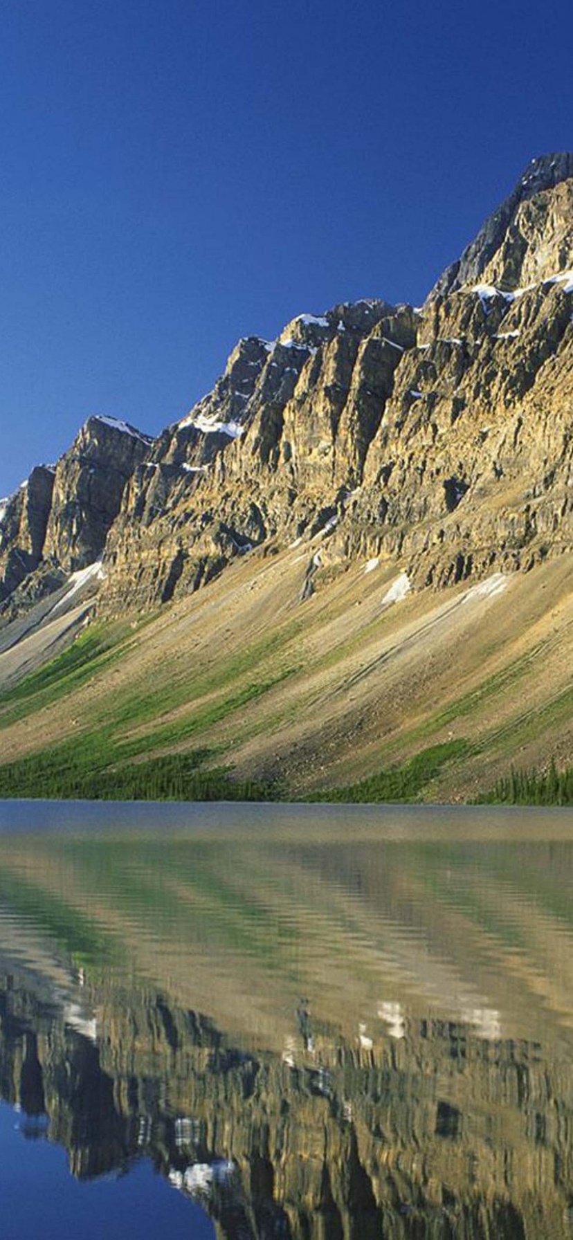 Bow Lake Rockies Canada