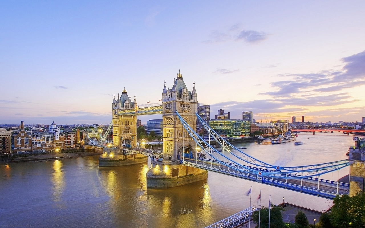 Britain River Thames And Tower Bridge Dusk London England United Kingdom