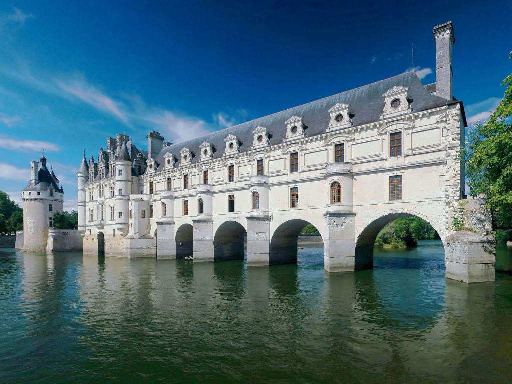 Castle Lake River France Chateau De Chenonceau