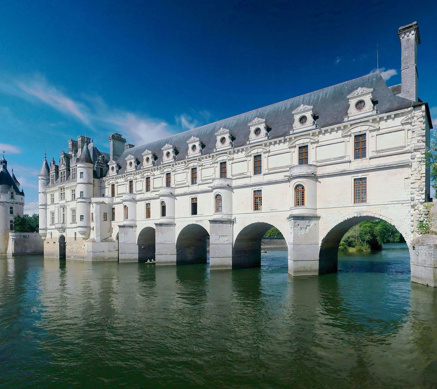 Castle Lake River France Chateau De Chenonceau