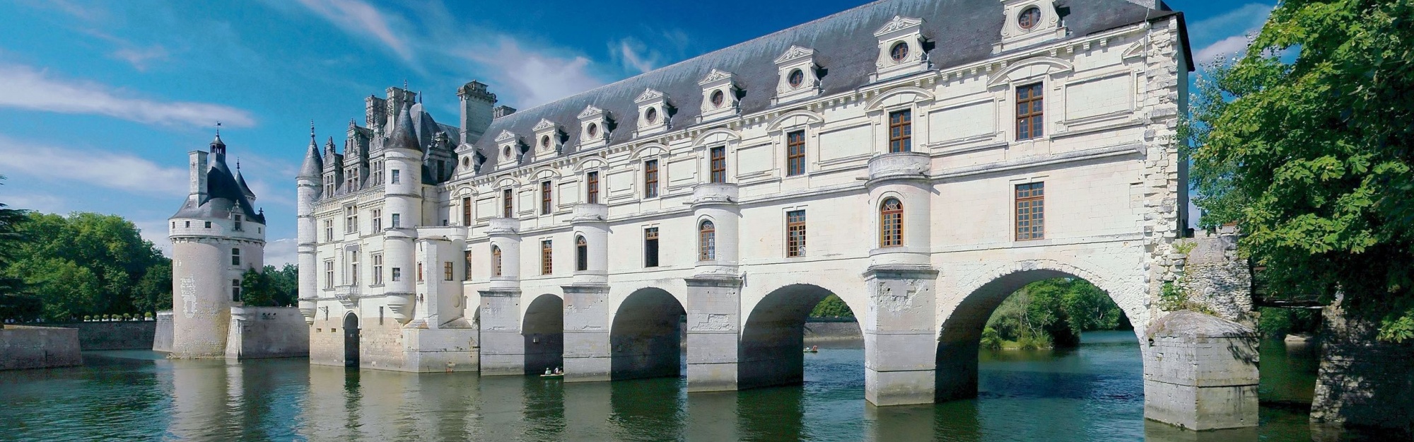 Castle Lake River France Chateau De Chenonceau