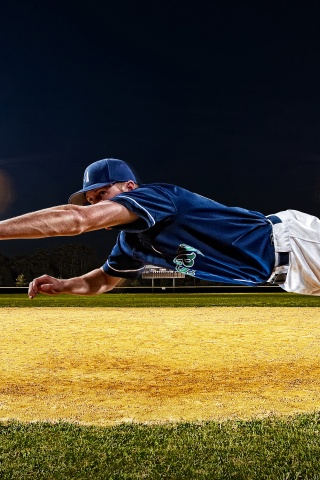 Catching The Ball In Baseball