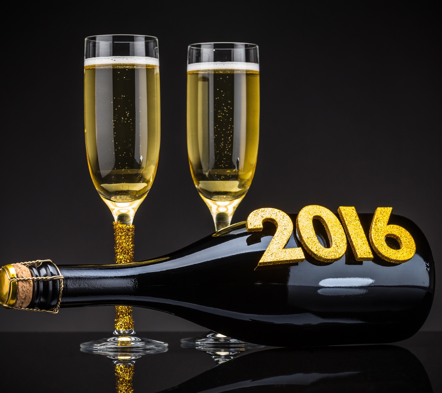 Champagne Happy New Year 2016
