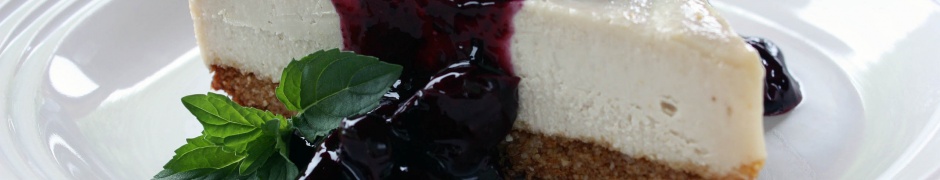 Cheese Cake With Blueberry Sauce