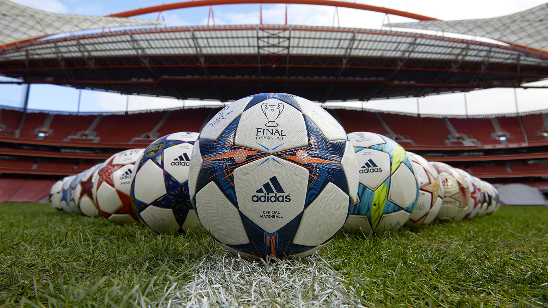 CL 2014 Lisbon Official Match Ball