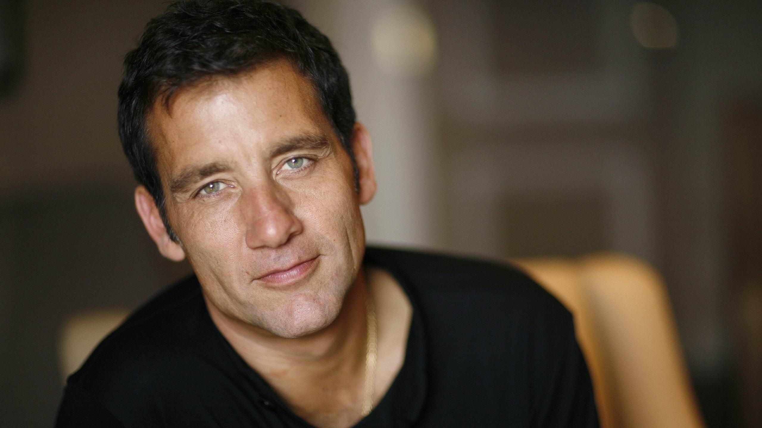 Clive Owen Celebrities Wallpapers