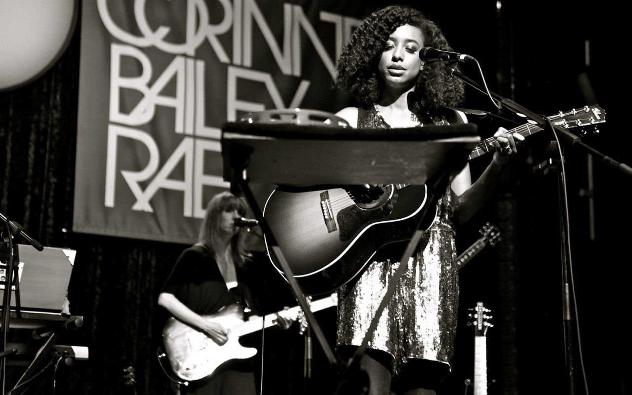 Corinne Bailey Rae Guitar Show Girls Scene