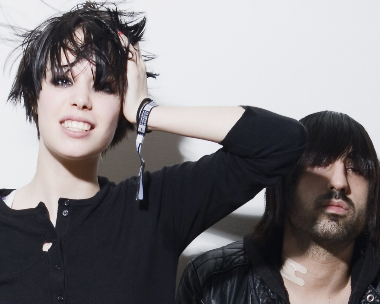 Crystal Castles Smile Band Members Light