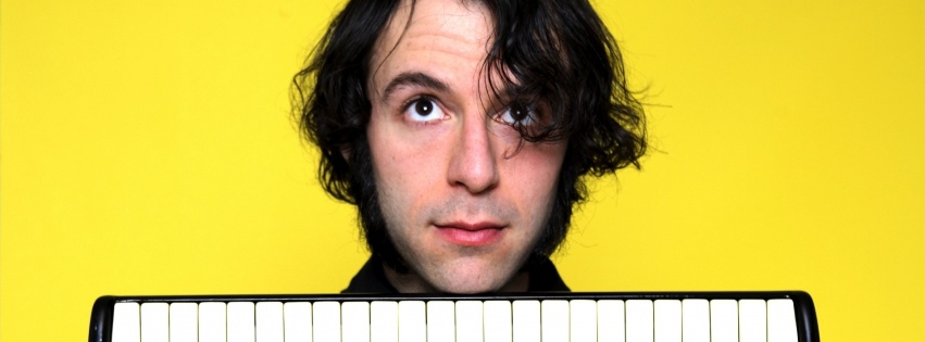 Daedelus Face Keys Hands Look