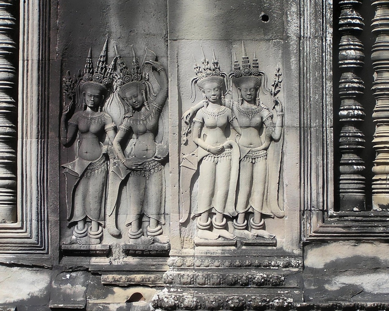 Devatas Stone Carvings Angkor Wat Siem Reap Cambodia