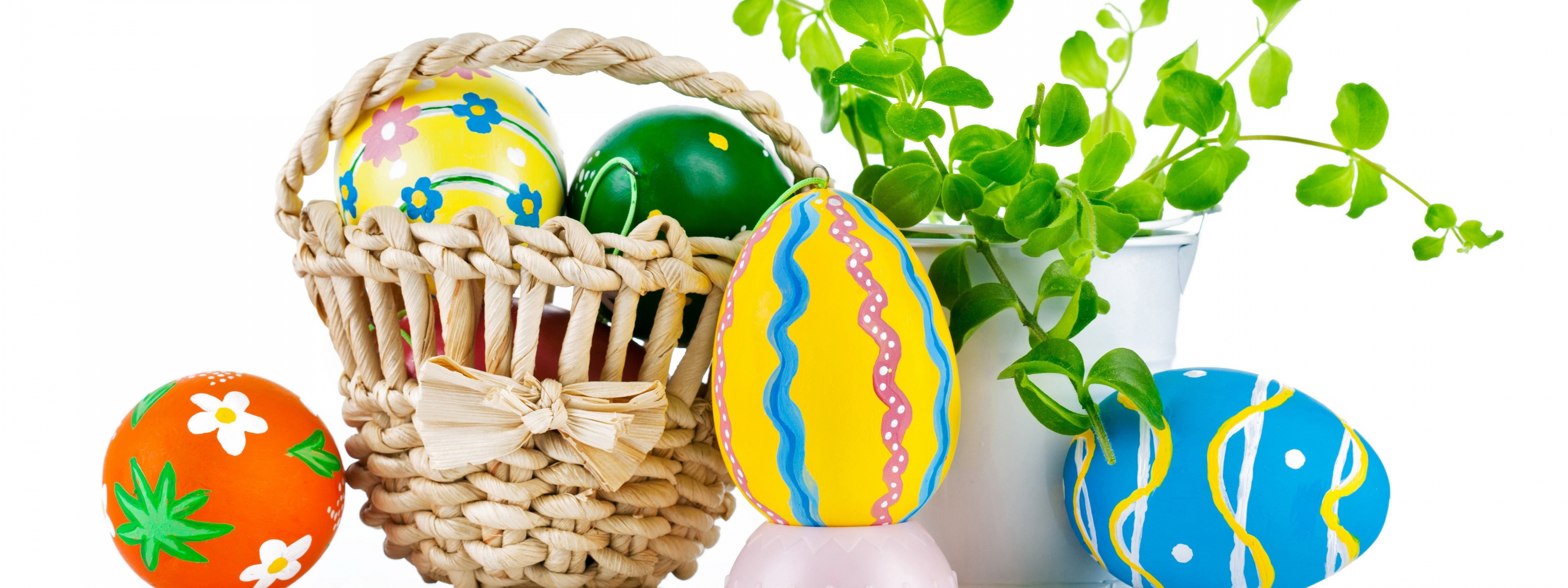 Easter Wicker Basket Eggs Plant