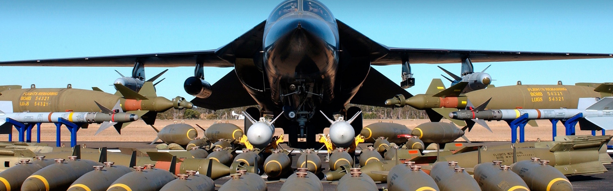 F 111 Bomber Weapons Bomb Plane