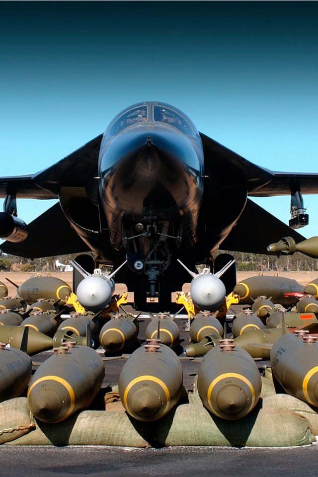 F 111 Bomber Weapons Bomb Plane