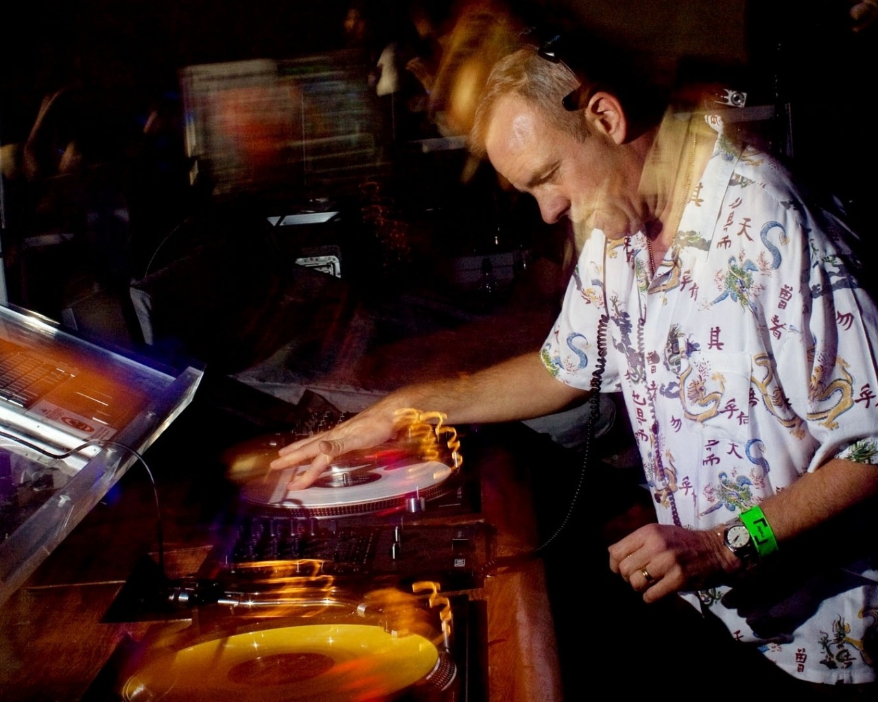 Fatboy Slim Dj Graphics Play Show