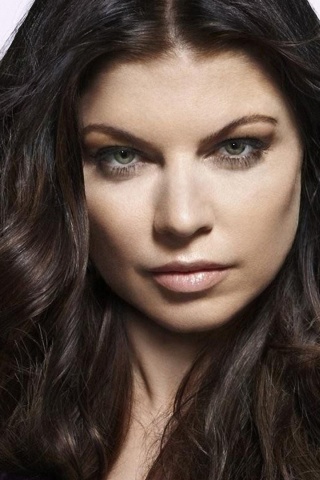 Fergie Face Bracelets Hair Brunette