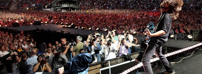 Foo Fighters Scene Stadium Concert Fans