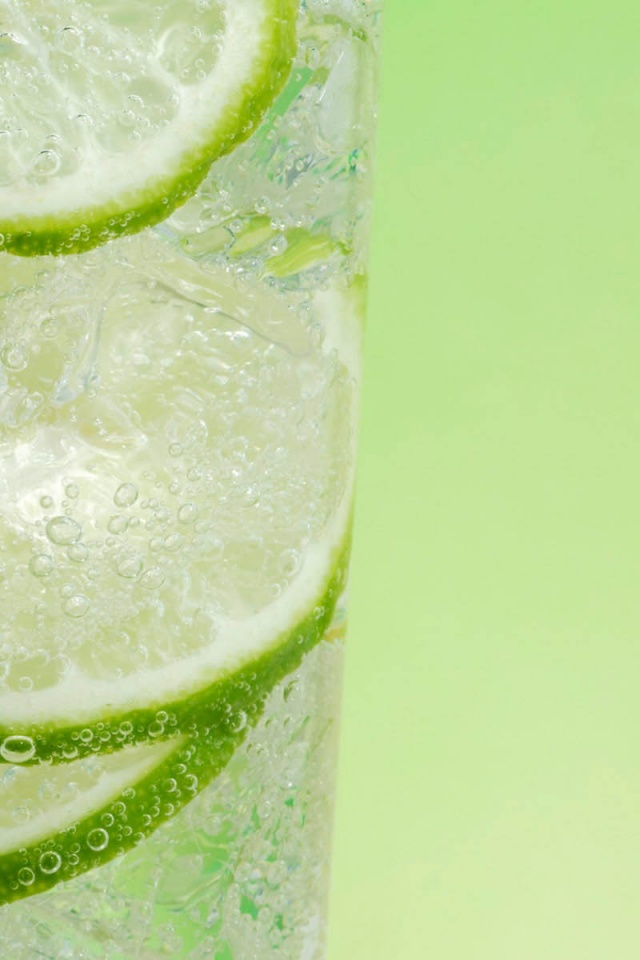 Fresh Lemonade With Lime