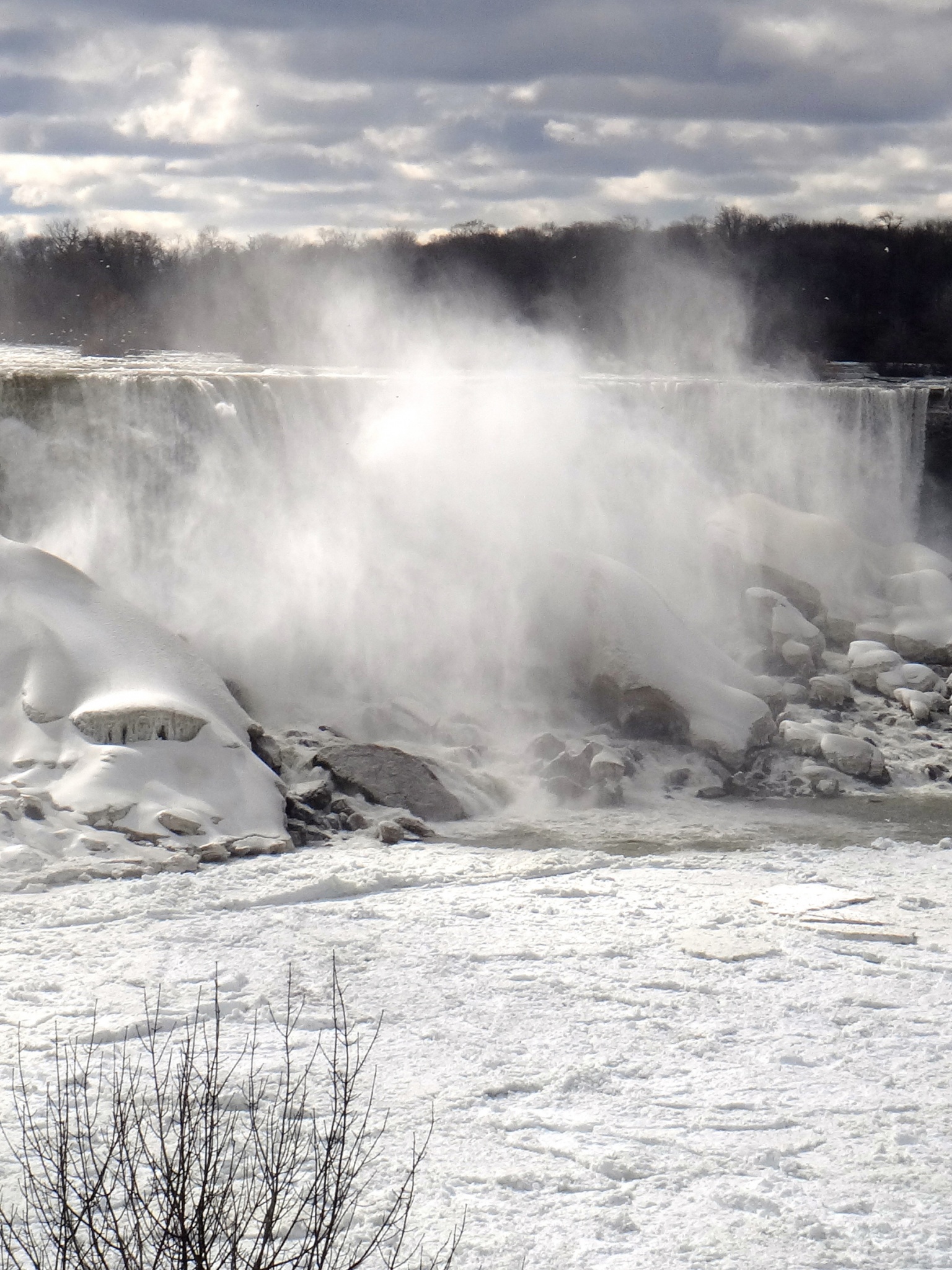 Frozen Niagara Falls