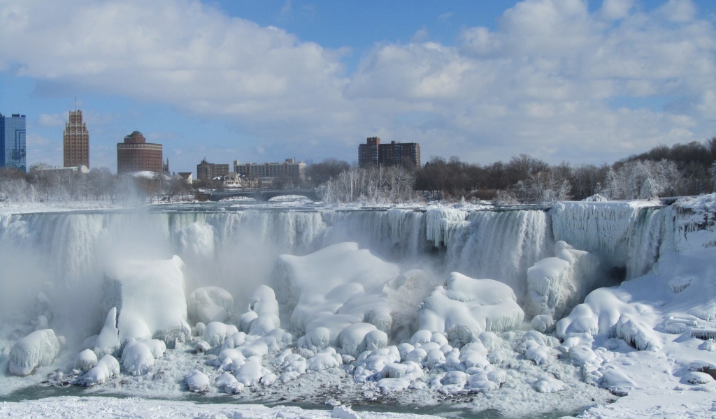 Frozen Niagara Falls 2014