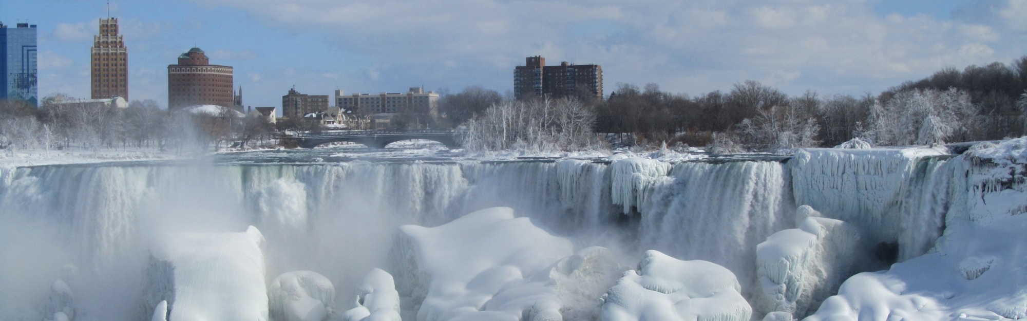 Frozen Niagara Falls 2014