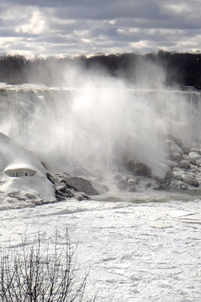 Frozen Niagara Falls