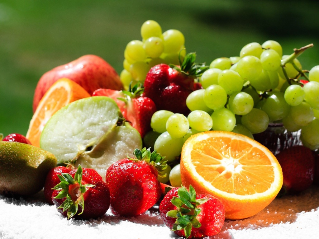 Fruits Food Kiwi Oranges Grapes Strawberries Apple