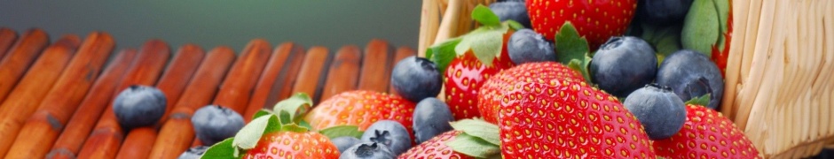 Fruits Food Strawberries Baskets Blueberries