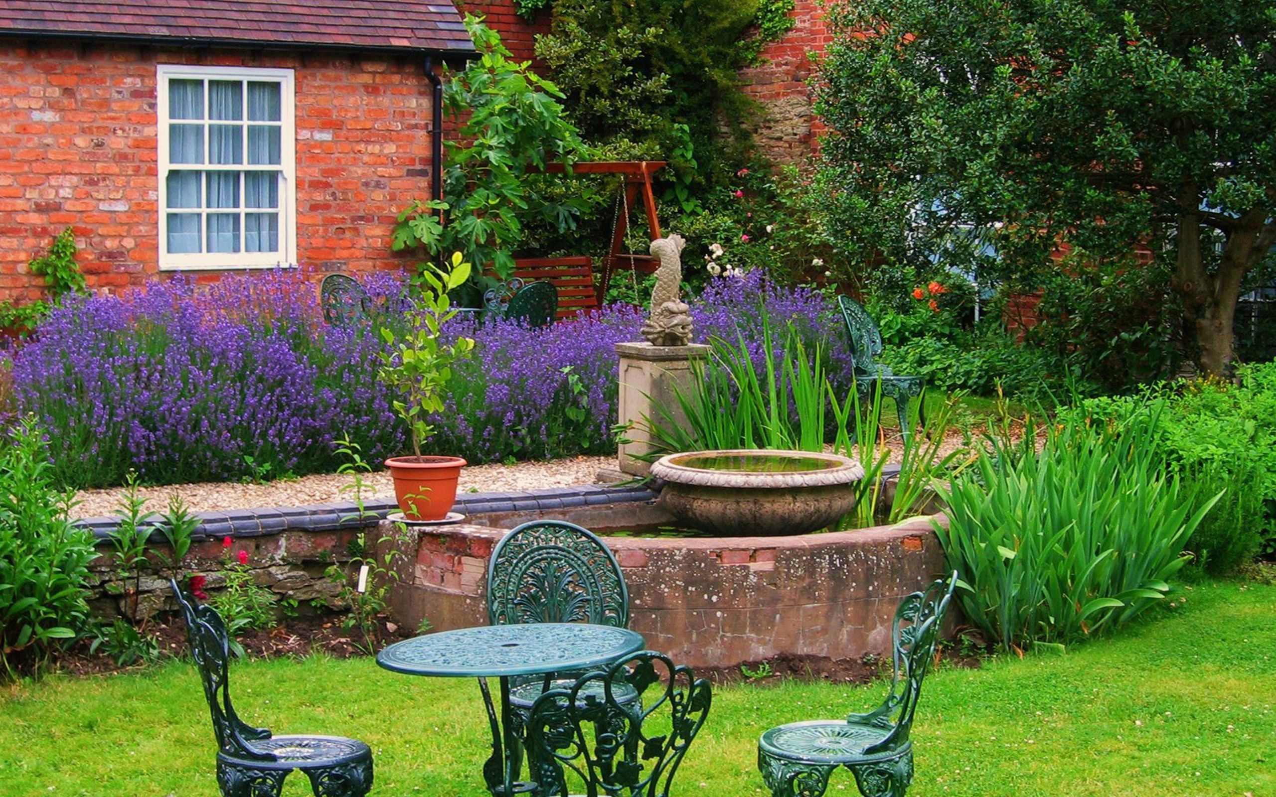 Garden At Dinham Hall Ludlow Shropshire