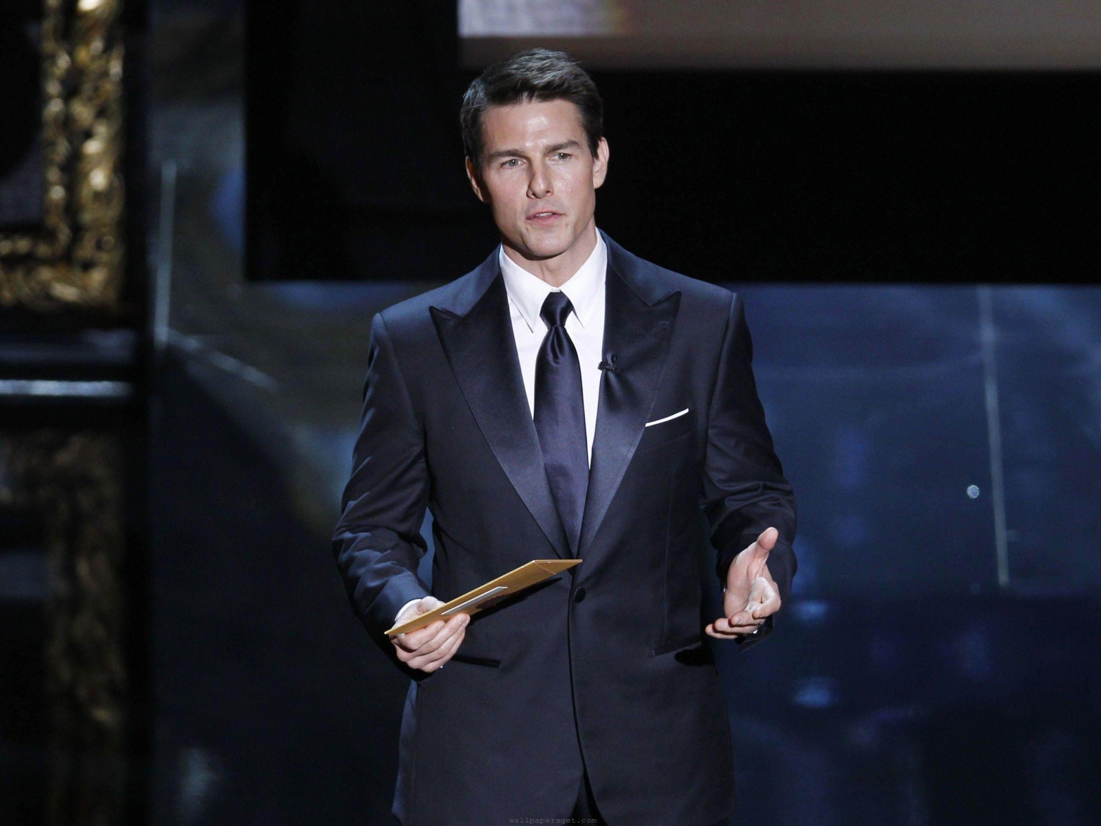 Giorgio Armani World Famous Brand Fashion Suits Men Tom Cruise