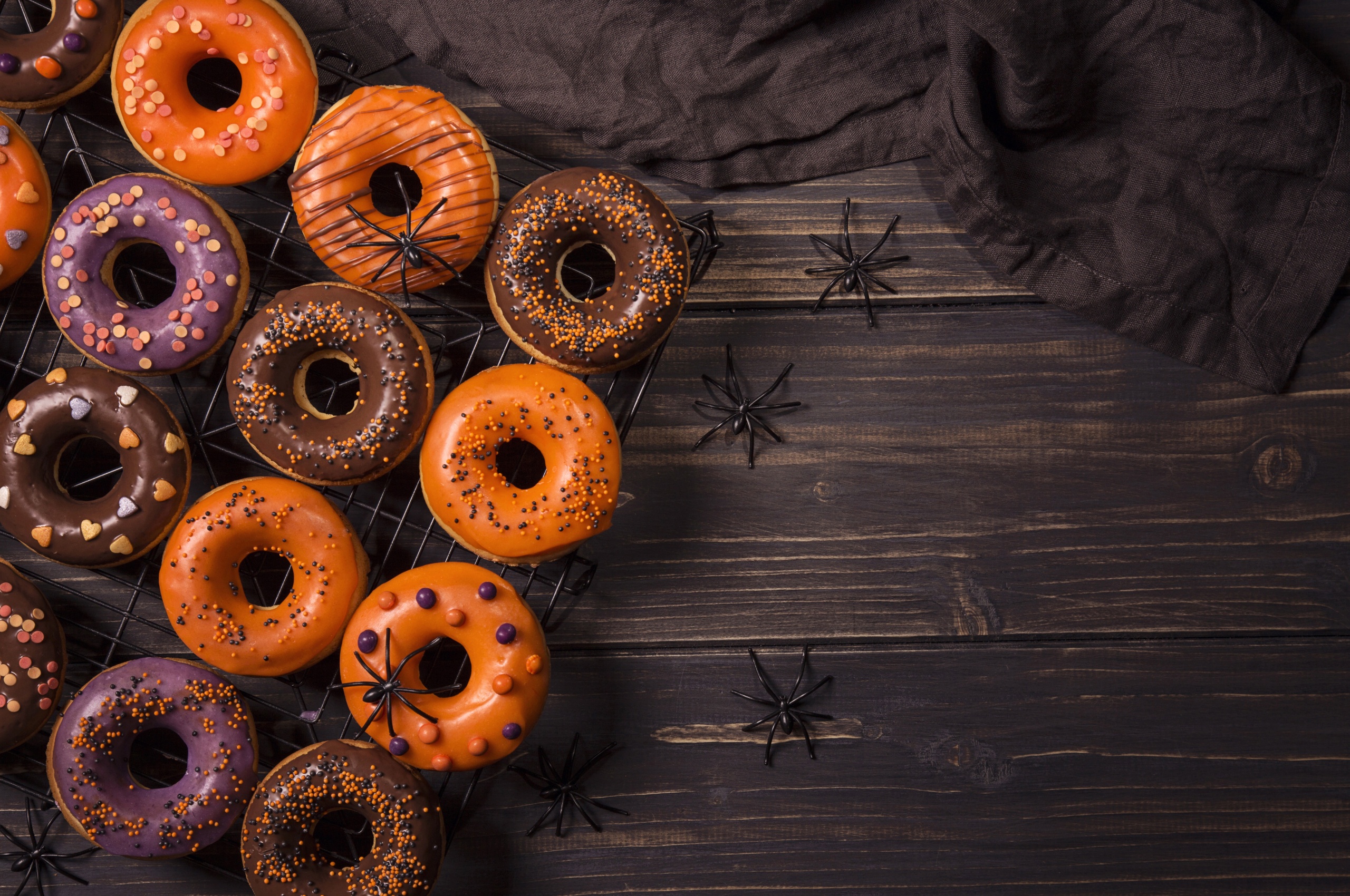 Halloween Donuts Spiders