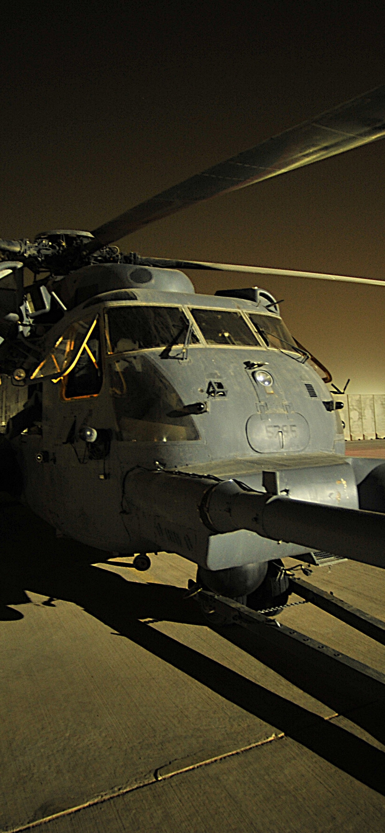 Helicopter - Sikorsky MH-53 Pave Low