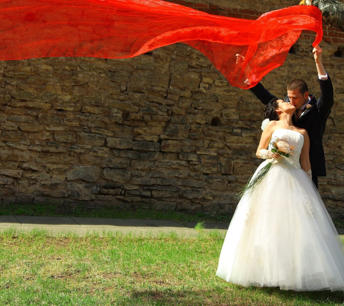Holiday Wedding Bride Groom