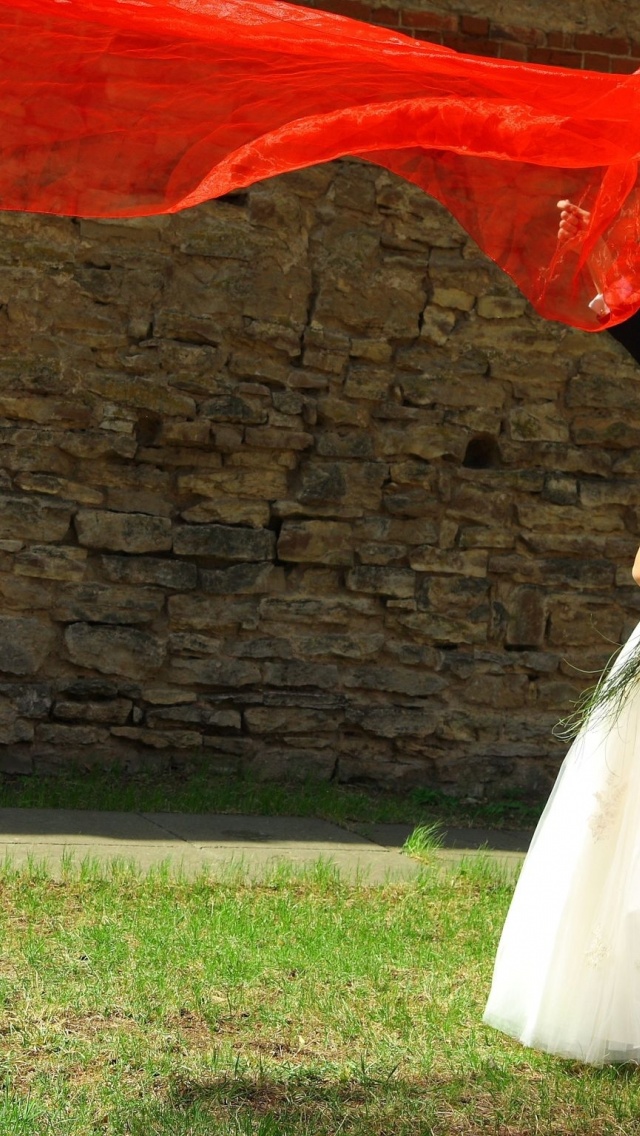 Holiday Wedding Bride Groom