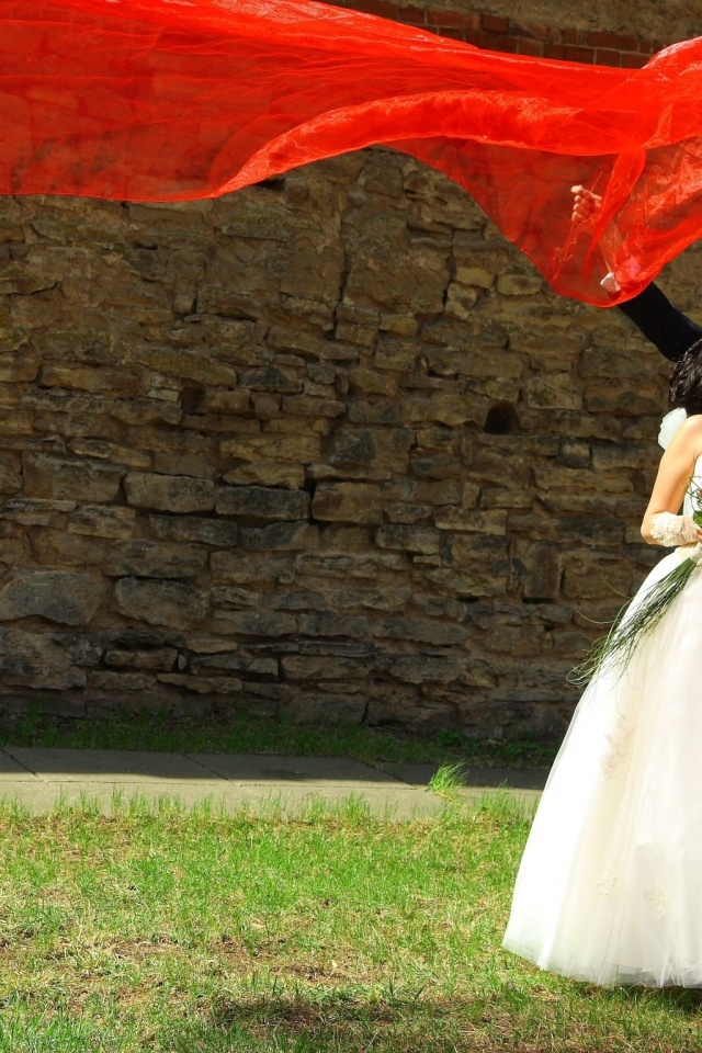 Holiday Wedding Bride Groom